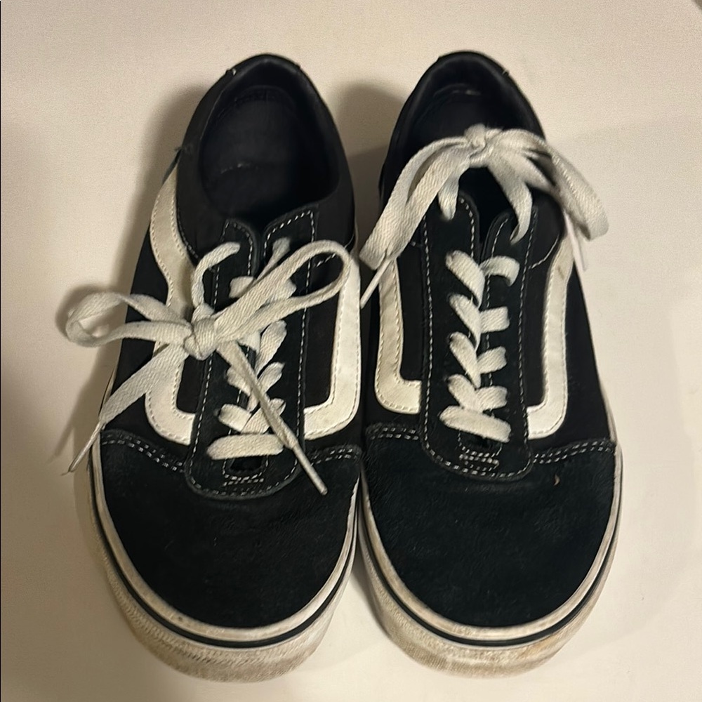 Vans Black and White Shoes Size 7